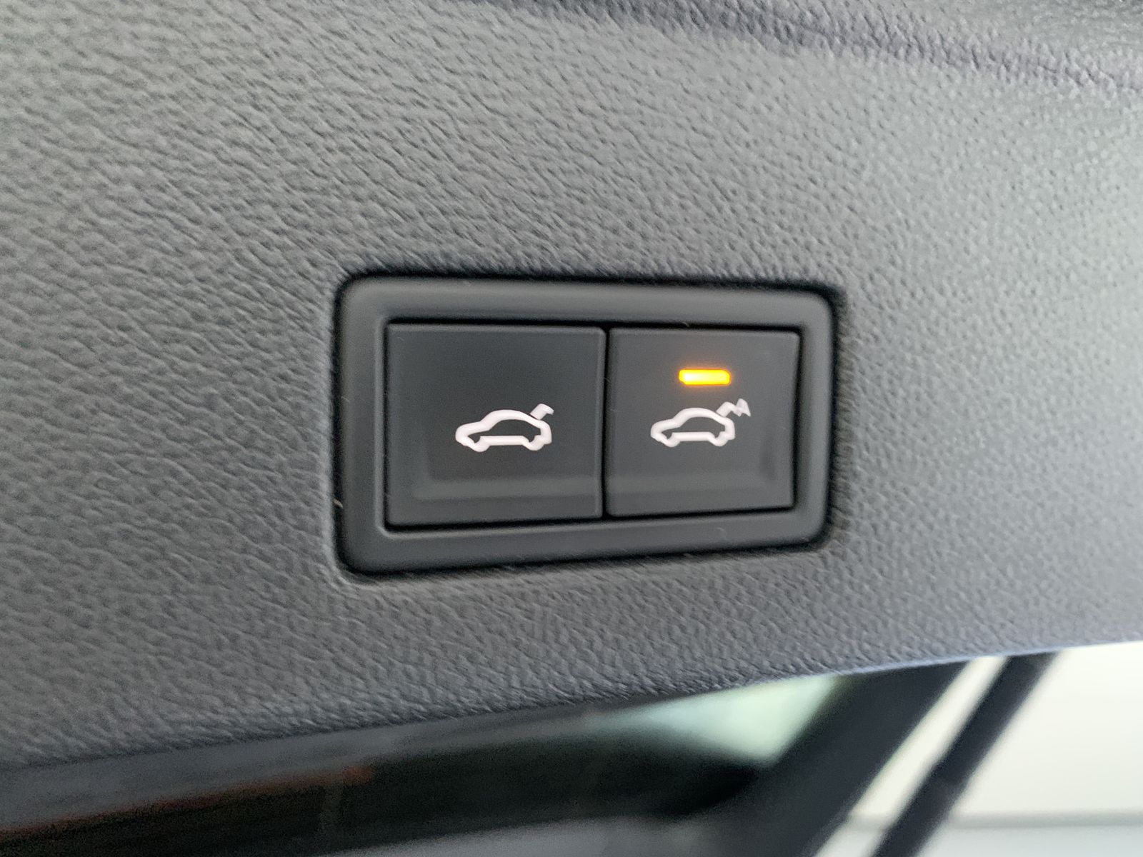 Fahrzeugabbildung Volkswagen Touareg R-Line*4Motion*Leder*AHK*STHZ*Cam*