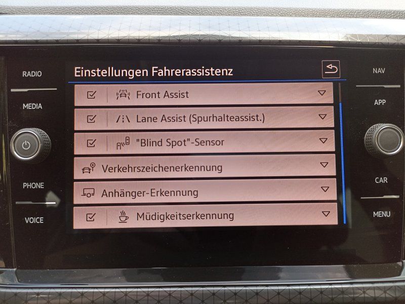 Fahrzeugabbildung Volkswagen T-Cross 1.0 TSI DSG Style+AHK+NAVI+LED+KAMERA