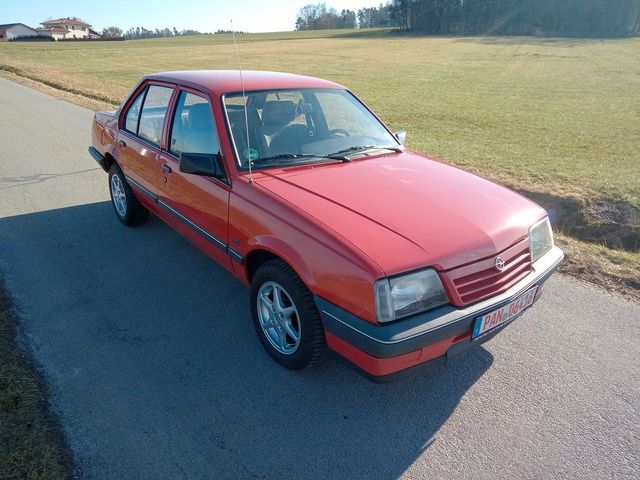 Opel Ascona 1.6 LS, rostfrei, H-Zulassung, vieles neu