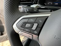 Volkswagen T-Roc 1.5 TSI OPF DSG R-Line NAV KAM BLACK GAR28 bei Autohaus Landmann & Maier OHG