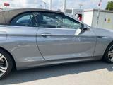 BMW 640i Cabrio*Sport-Aut*HUD*Surround*Softclose uvm - BMW 6er Reihe aus 2011: Cabrio