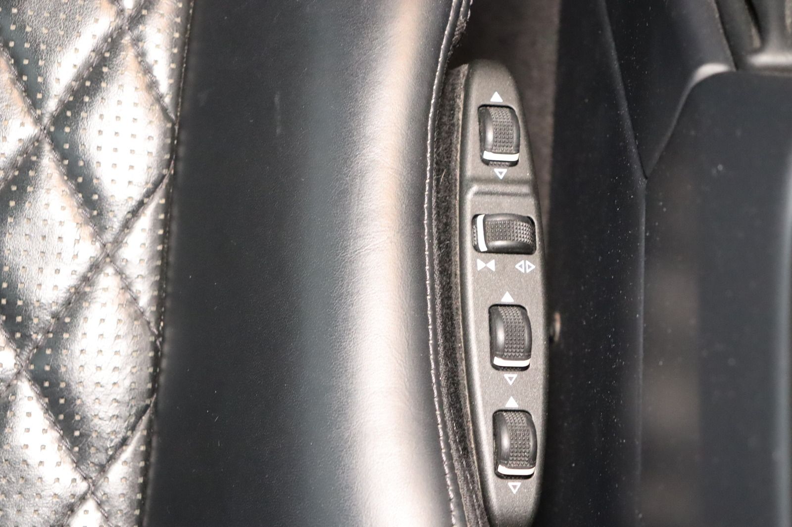 Fahrzeugabbildung Mercedes-Benz G 65 AMG * Standhzg. * DIS *