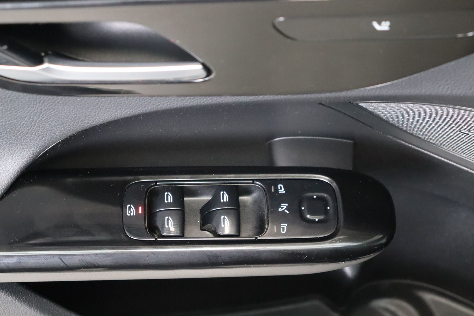 Fahrzeugabbildung Mercedes-Benz C 300 T d Avantgarde * Navi * LED * Sitzhzg.