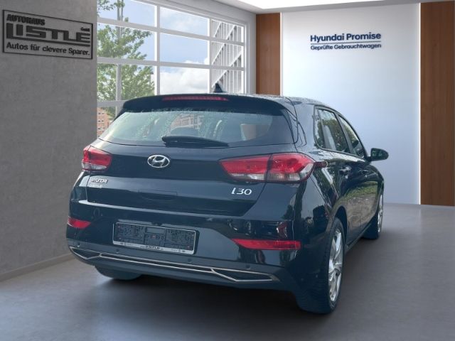Fahrzeugabbildung Hyundai i30 Trend Mild-Hybrid 1.5 T-GDI EU6d Navi Apple