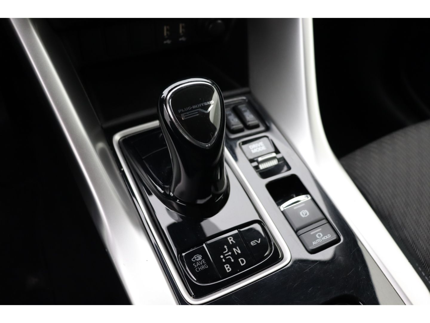 Fahrzeugabbildung Mitsubishi Eclipse Cross Basis Hybrid 4WD SHZ Rückfahrkam