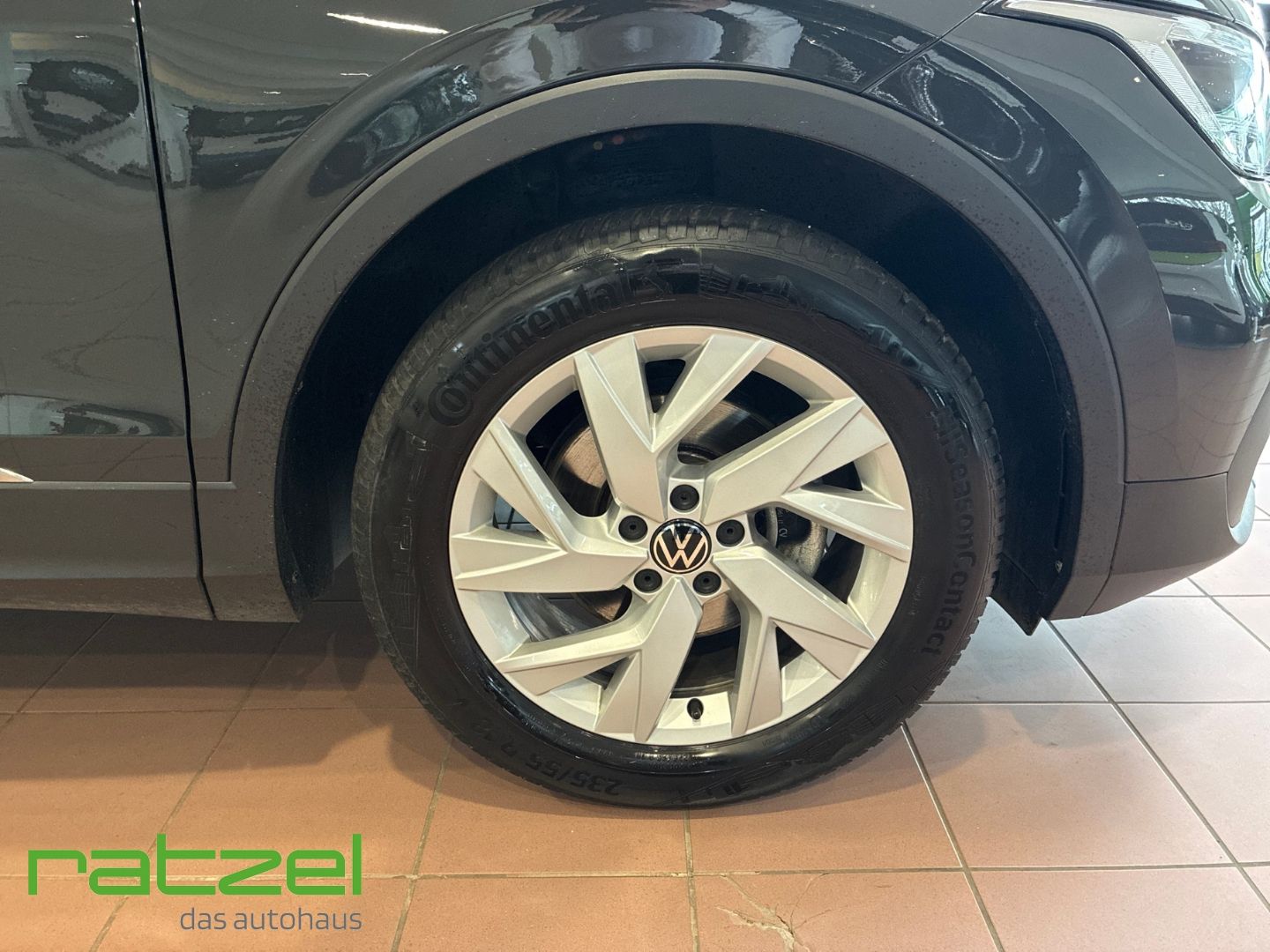 Fahrzeugabbildung Volkswagen Tiguan 1.5 TSI Life Navi Sitzhzg. LED ACC Light/