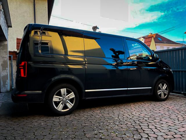 Fahrzeugabbildung Volkswagen T6.1 Multivan HIGHLINE Bulli 4x4 AHK AERO Paket