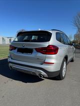 BMW X3 xDrive20d RENTNERAUTO TOP GEPFLEGT - : Geländewagen, Rent