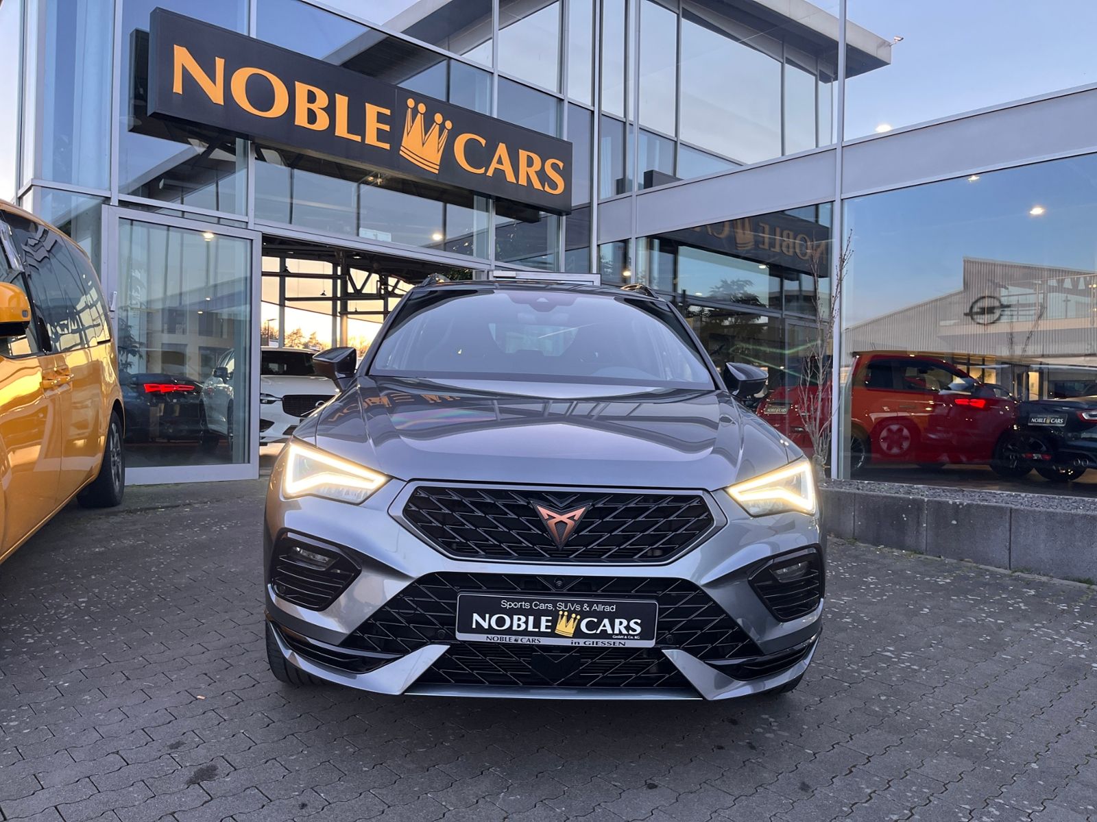 Fahrzeugabbildung CUPRA Ateca 2.0 TSI DSG Allrad BEATS NAVI