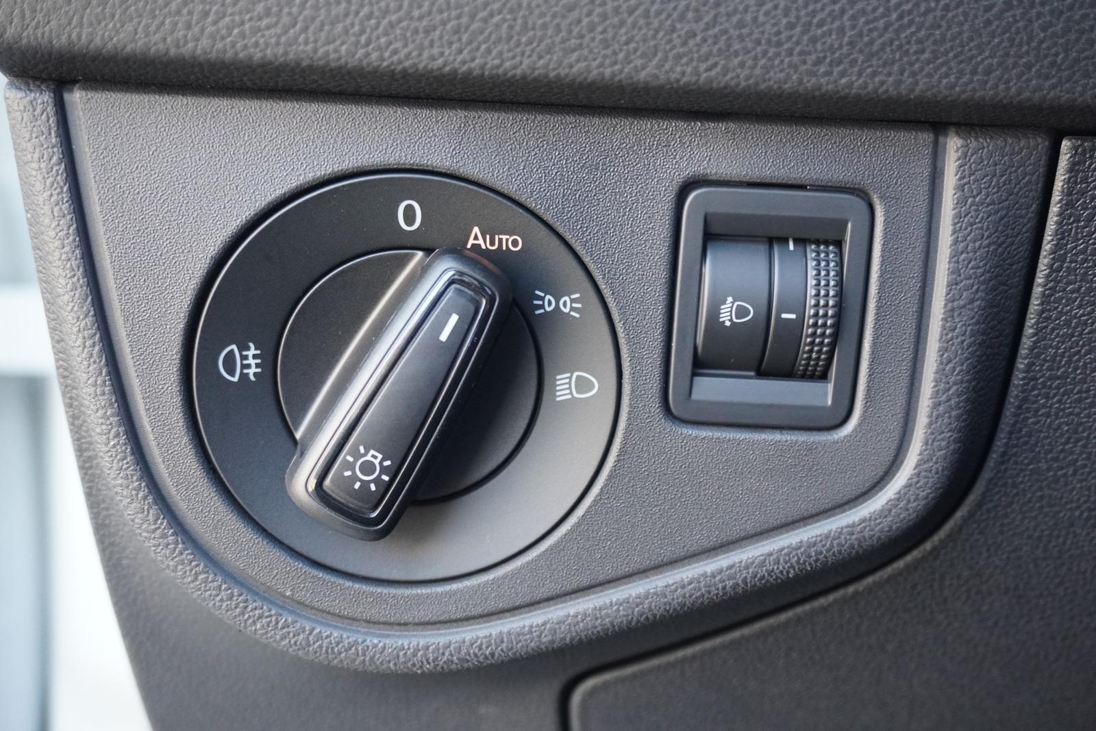 Volkswagen Taigo 1.0 Life LED Navi Sitzheizung Bluetooth, миниатюра 24
