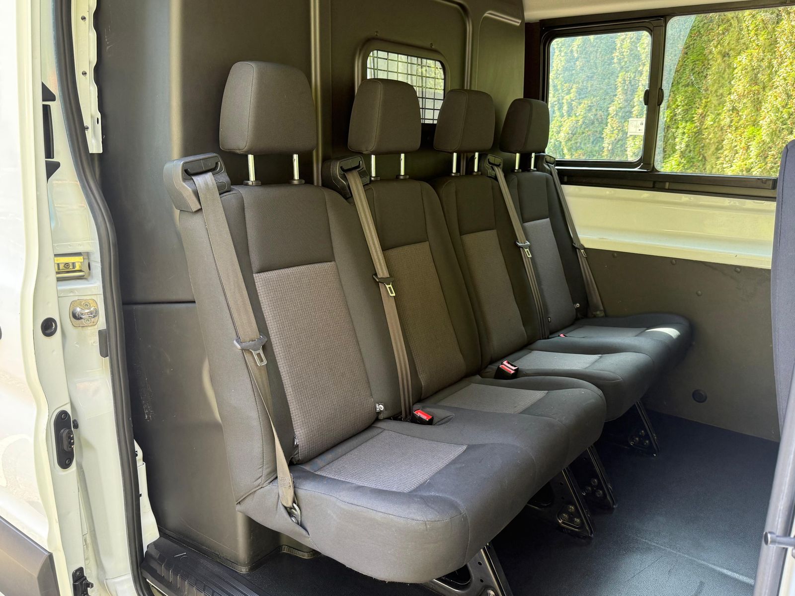 Fahrzeugabbildung Ford Transit 2.0 TDCI DOKA+6SI L3H2 XEN+KLIMA+SHZ+KAM