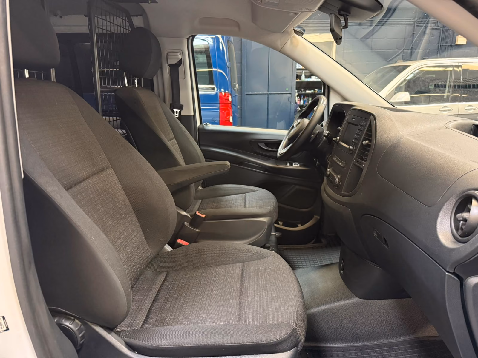 Mercedes-Benz Vito 114 Mixto 4 Matic Lang AC STHZ PDC 1.Hand