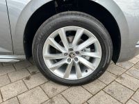 SKODA Kamiq 1.0 TSI DSG Selection PANO KAM MJ24 5J GAR bei Autohaus Landmann & Maier OHG