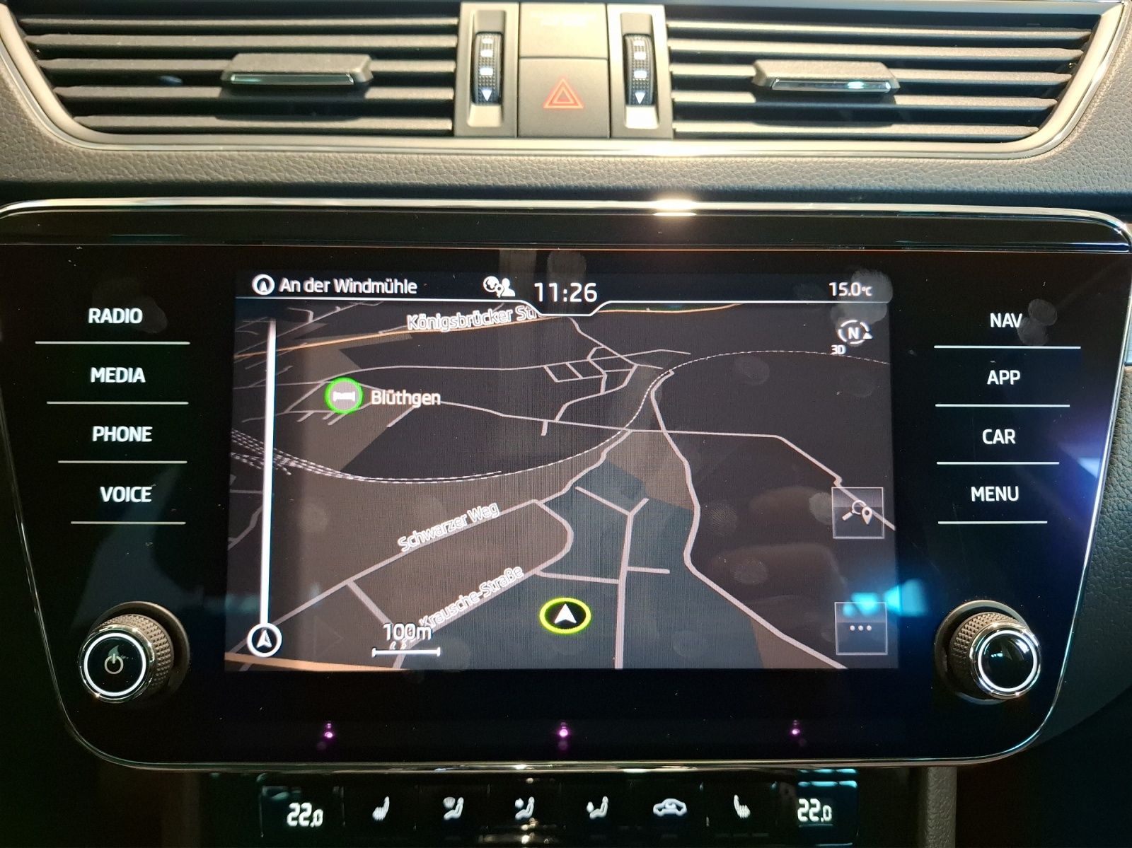 Fahrzeugabbildung SKODA Superb Combi TDI Style DSG Matrix Navi PDC SH LM