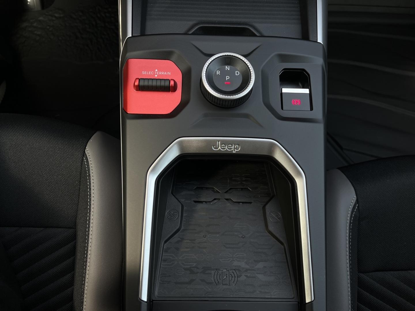 Jeep Compass First Edition ACC+PDC+CARPLAY+KAMERA+SHZ