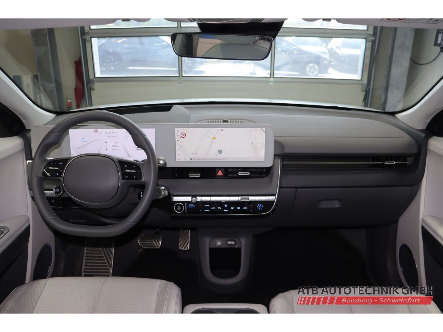Fahrzeugabbildung Hyundai IONIQ 5 77,4 kWh UNIQ 4WD 98,9% SOH HUD Navi Sou