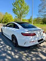 Mercedes-Benz E 220 d Autom. - - Mercedes-Benz E 220: Coupe