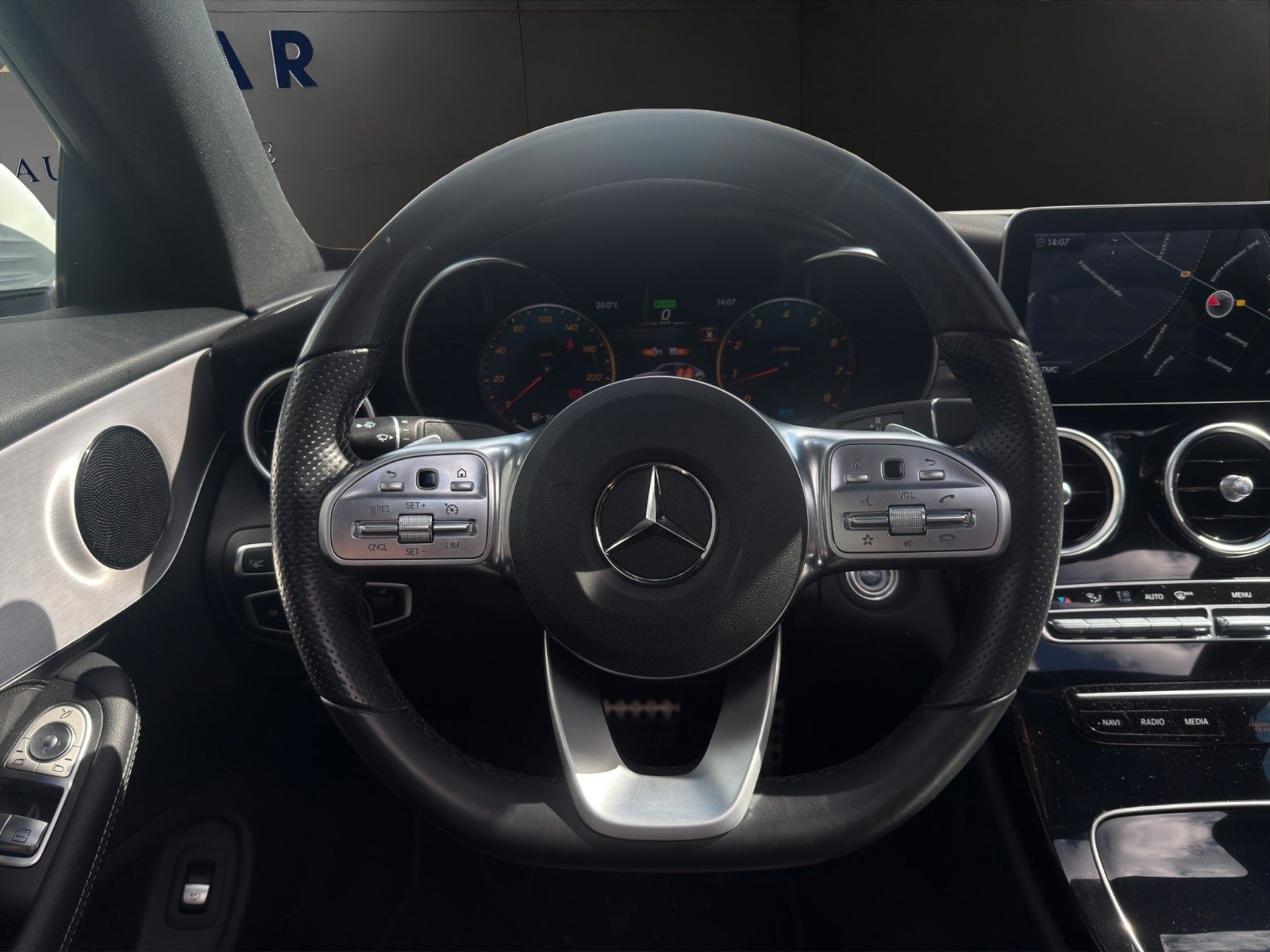 Fahrzeugabbildung Mercedes-Benz C 300 Coupe*AMG-Line*Pano*Head-Up*Dig.Tacho*360°