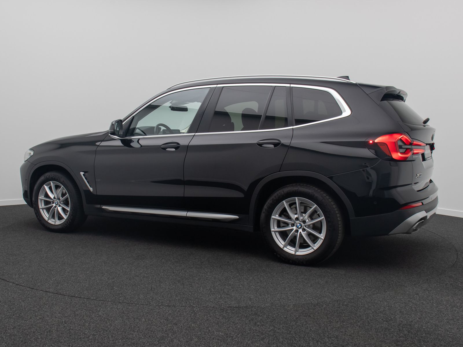 Fahrzeugabbildung BMW X3 xD20d Kamera DAB Cockpit+ Komfort Sportsitz