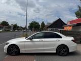 Mercedes-Benz C 200d AMG/NIGHT/PANOR.KAMERA/T.WINKEL/SHZ/AHK - Mercedes-Benz C 200 Gebrauchtwagen in Berlin