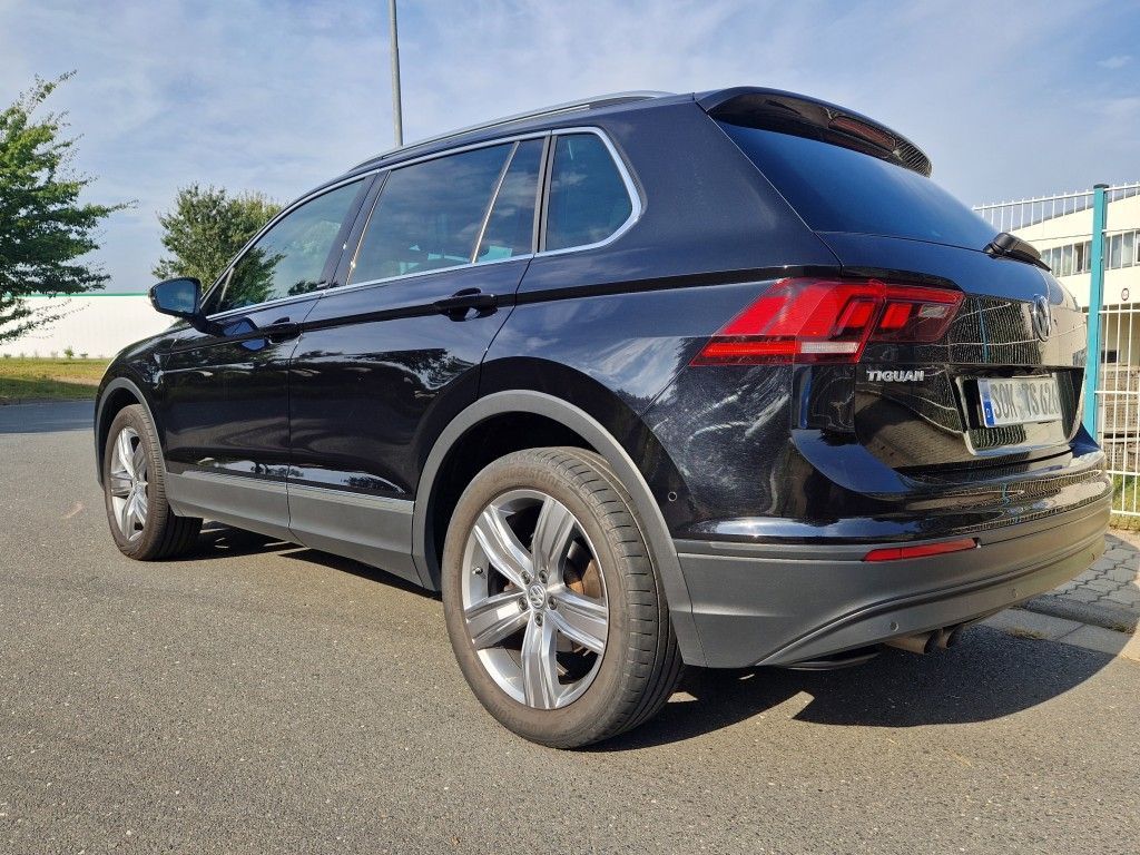 Fahrzeugabbildung Volkswagen Tiguan 2.0 TDI 4Motion DSG IQ.DRIVE LED, AHZV