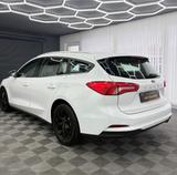 Ford Focus Turnier Cool & Connect - Ford Focus: Connect