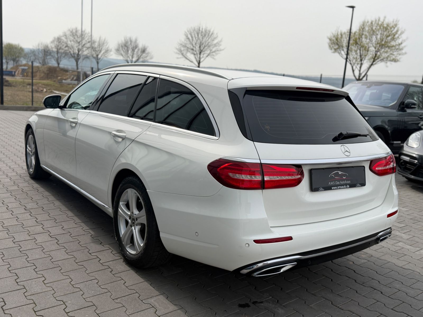 E 220 d T Modell Autom. Navi Leder LED