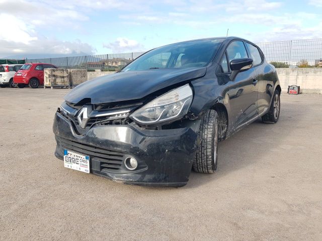 Renault RENAULT CLIO ANNO 2016 1.5 DIESEL AIRBAG OK