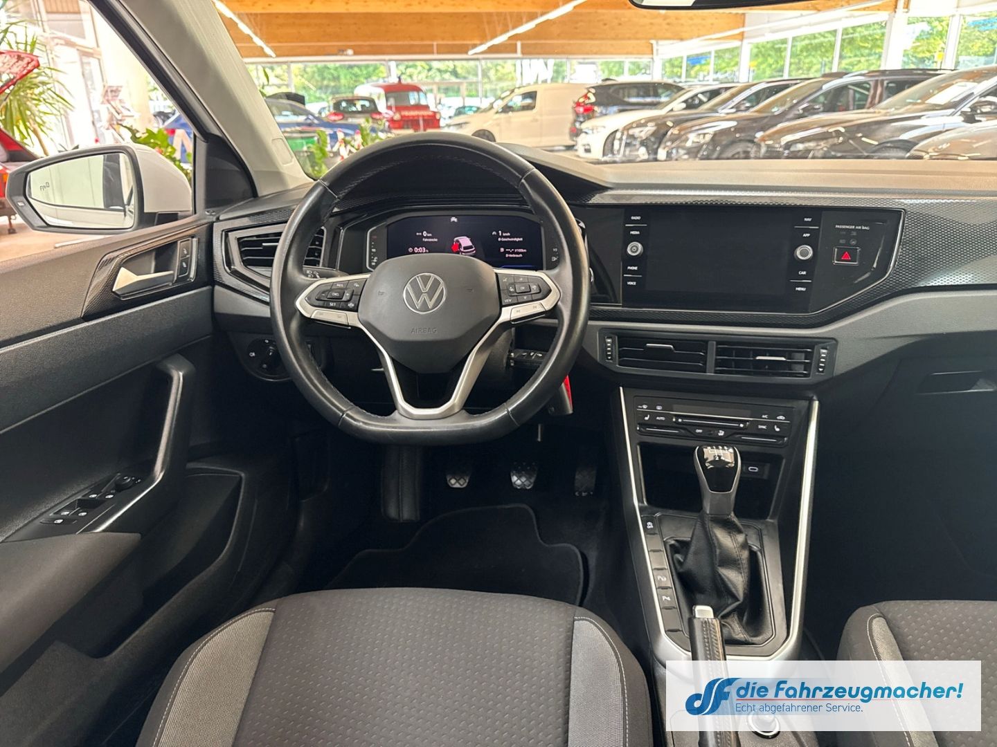 Fahrzeugabbildung Volkswagen Polo VI Life 1.0 TSI EU6d Navi Digitales Cockpit
