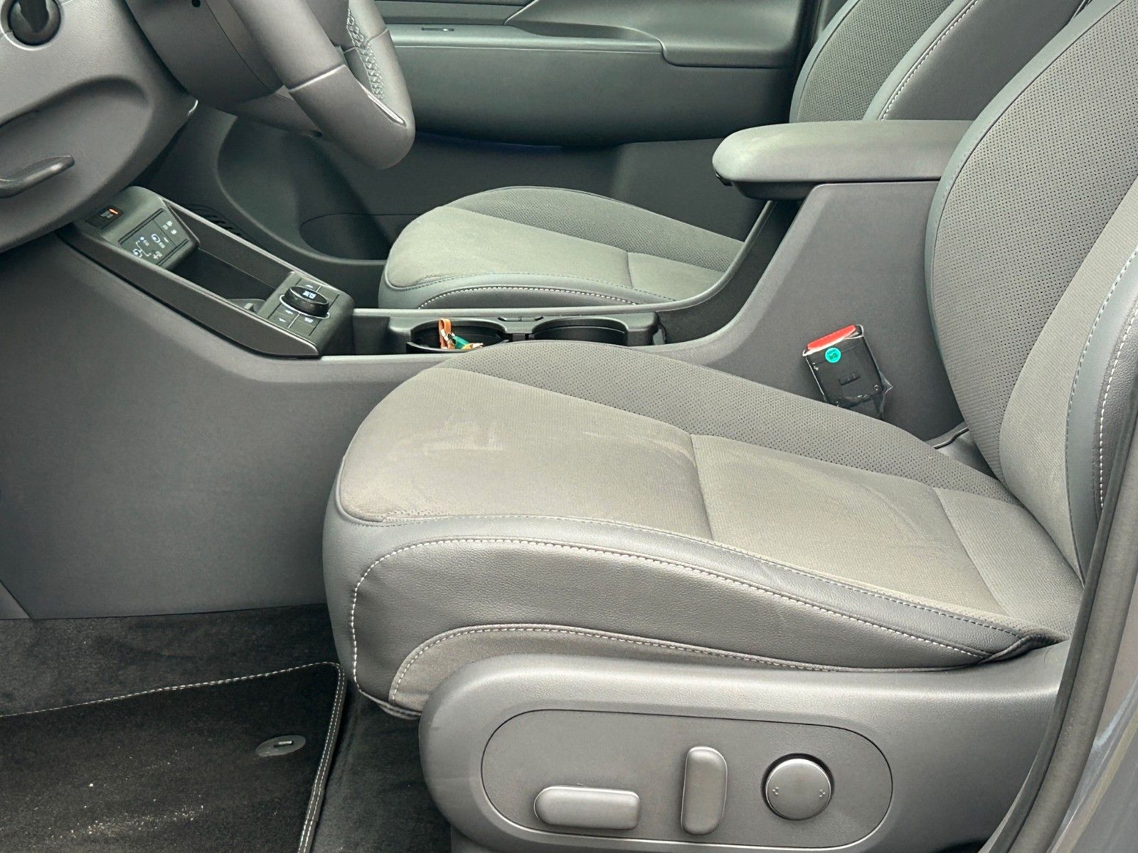 Fahrzeugabbildung Hyundai KONA EV Prime 150 kW *RW496KM*TechnikPkt*RFK*