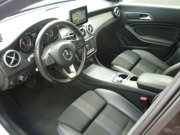 Mercedes CLA 200 Shooting Brake - 10
