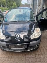 Renault Modus 4 türig mit Fahrradträger - Renault Modus: Fahrradträger