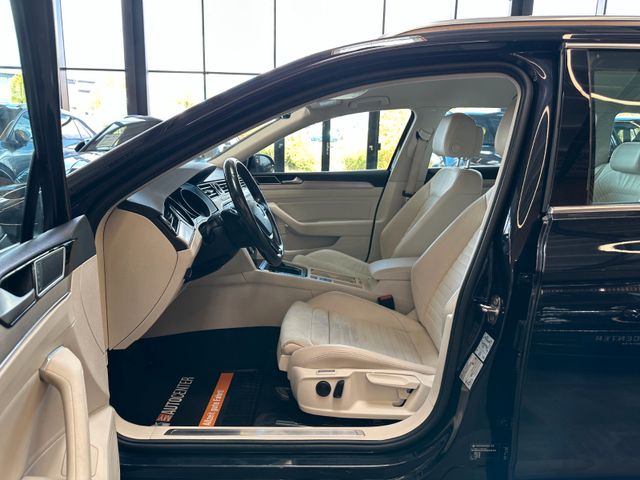 MYAUTOCENTER – Gebraucht- und Jahreswagen mit Werkstattservice in Pfaffenhofen Volkswagen Passat Highline *4Motion*Massage*AHK*LED*Keyless