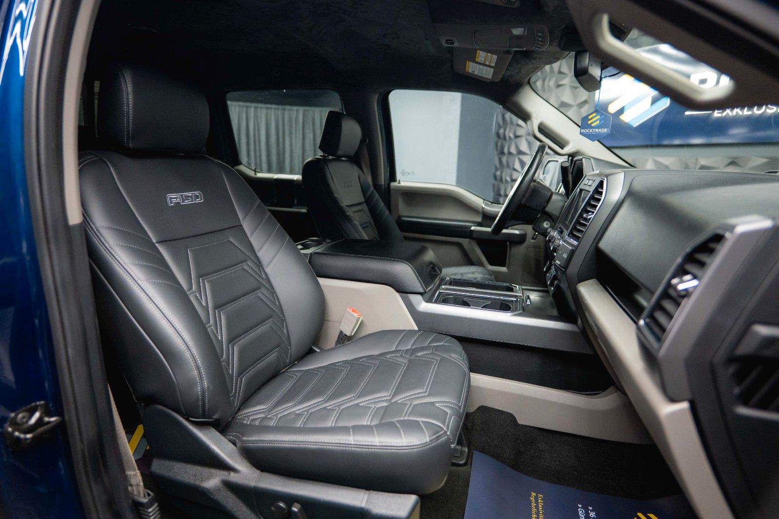 Fahrzeugabbildung Ford F150 V6 4x4 Offroad SuperCrew RAPTOR HardTop 19%