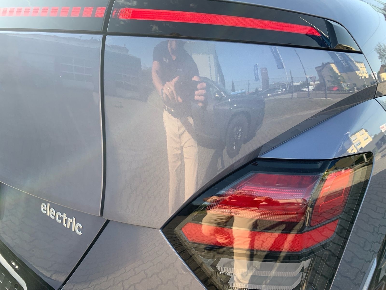 Fahrzeugabbildung Hyundai KONA Prime Elektro 65,4 kWh BOSE Sitz 19Zoll