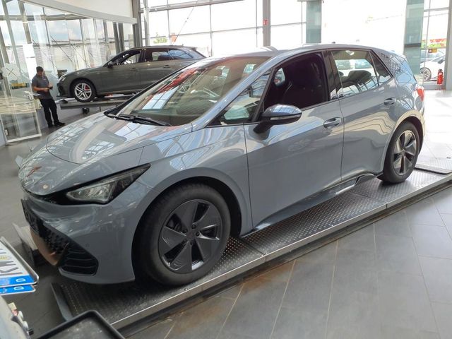 CUPRA Born 150 kW+SHZ+Kamera