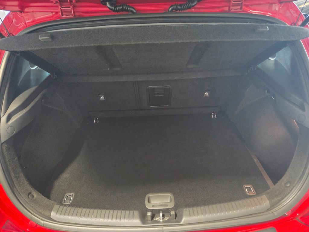 Hyundai i30 Intro HU AU NEU – Ansicht 12