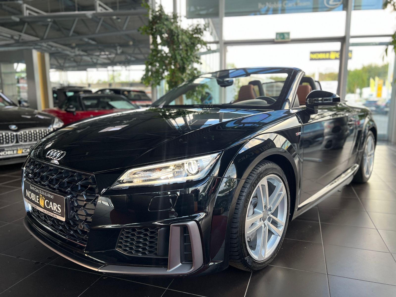 Fahrzeugabbildung Audi TT Roadster 45 TFSI quattro S line XEN NAV NAPPA