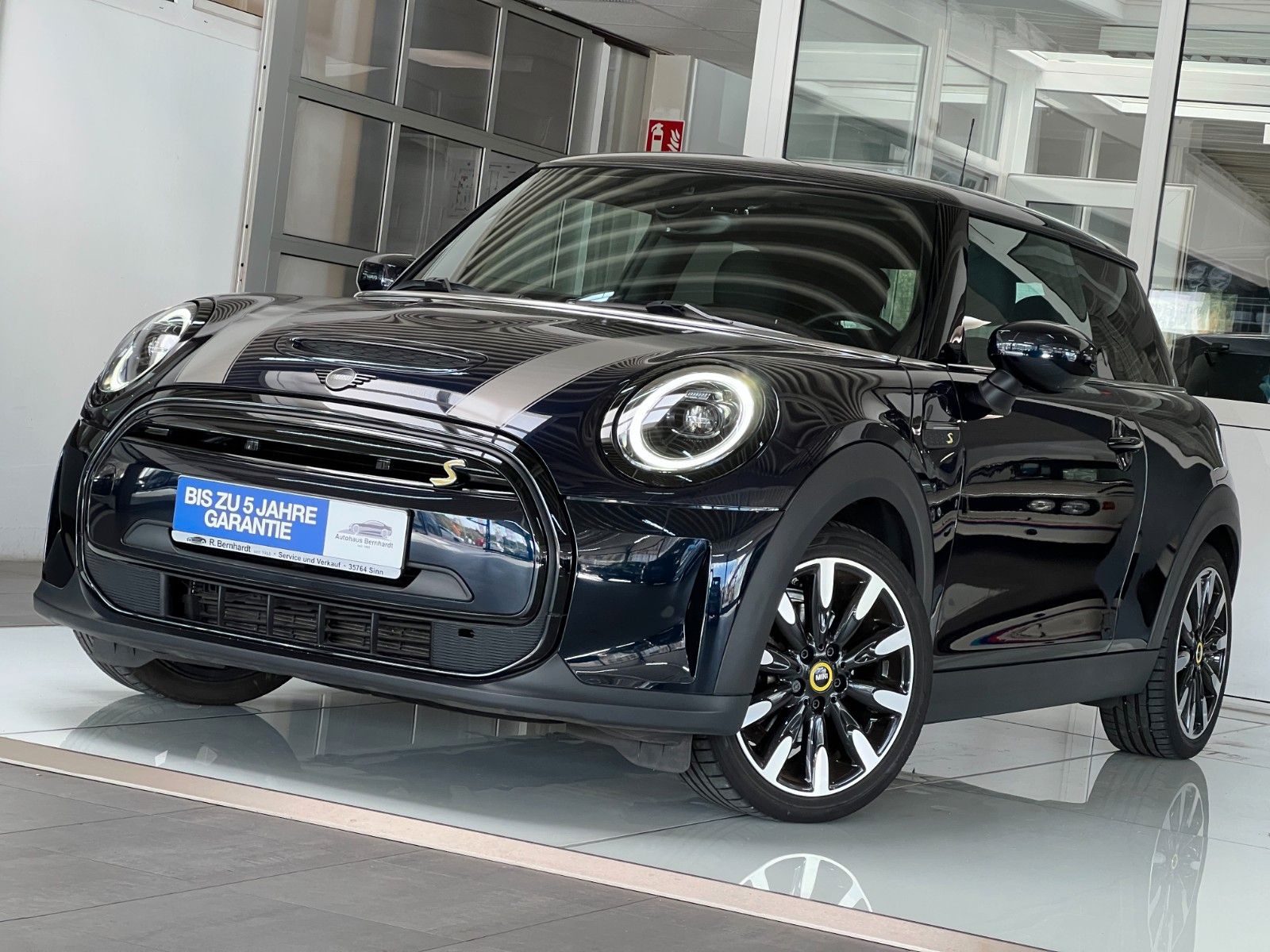 MINI COOPER SE Yours Trim LED NAVI LenkrHeiz Leder