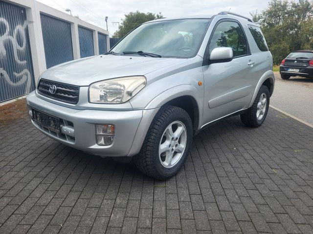 Toyota RAV 4 2.0 4x4 Top Zustand