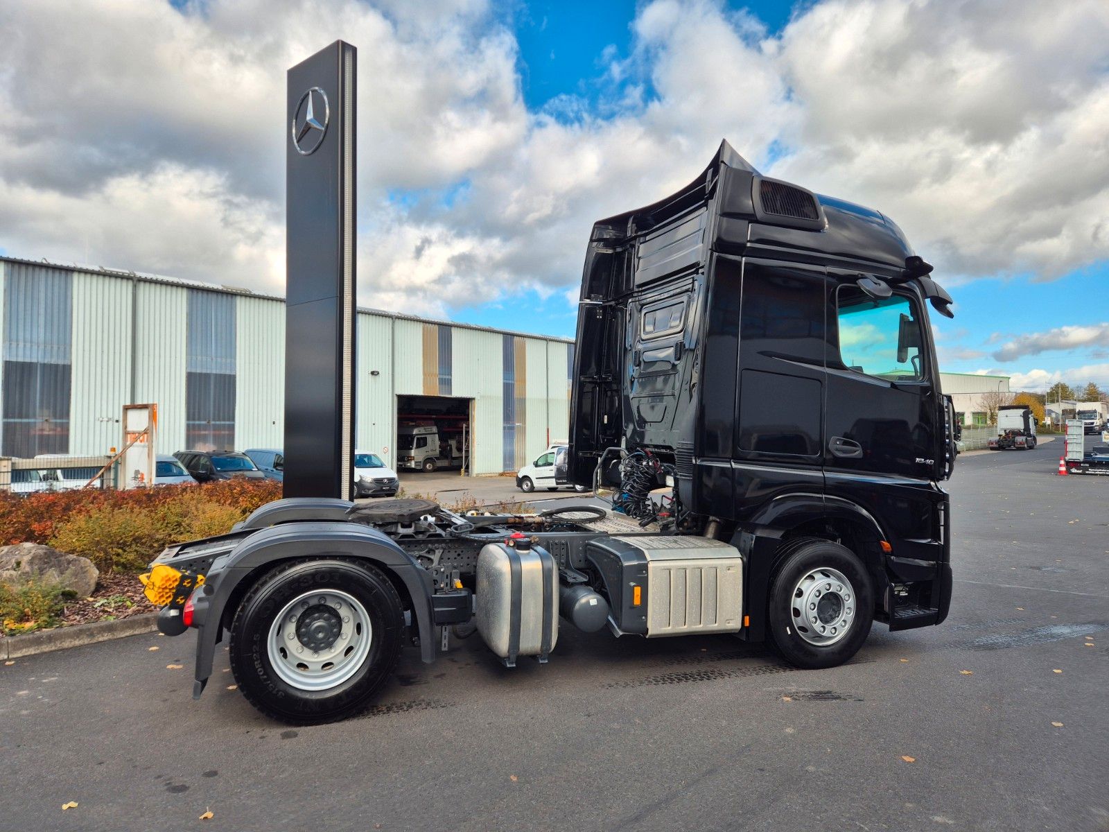 Fahrzeugabbildung Mercedes-Benz Actros 1848 LS Hydraulik Reatarder Standklima