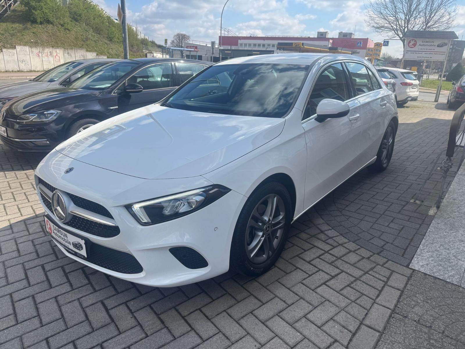 Mercedes-Benz A 180 d LED