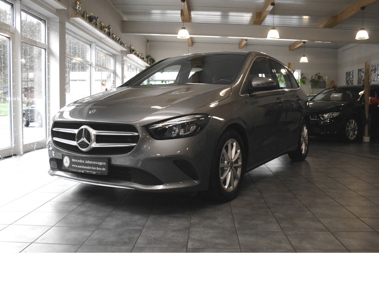 Fahrzeugabbildung Mercedes-Benz B 180 d Progres.*MBUX High *LED *Spiegel-Paket
