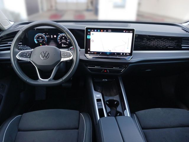 Passat Variant 2.0 TDI DSG ELEGANCE IQ.LIGHT+AHK
