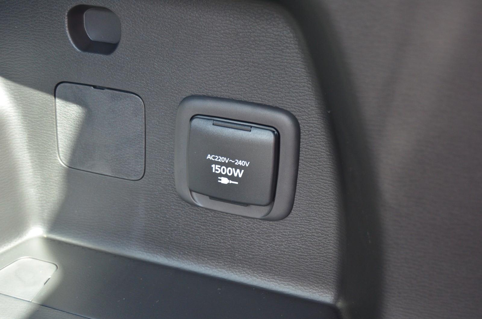 Mitsubishi Outlander 2.4 PHEV DIAMANT TOP AT 4WD LEDER MJ26