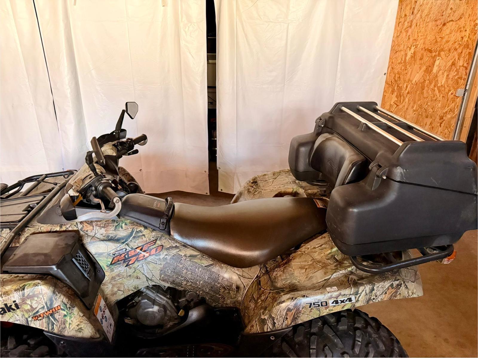 Kawasaki  2013 — engine 750 cm³, 50 HP (37kW)