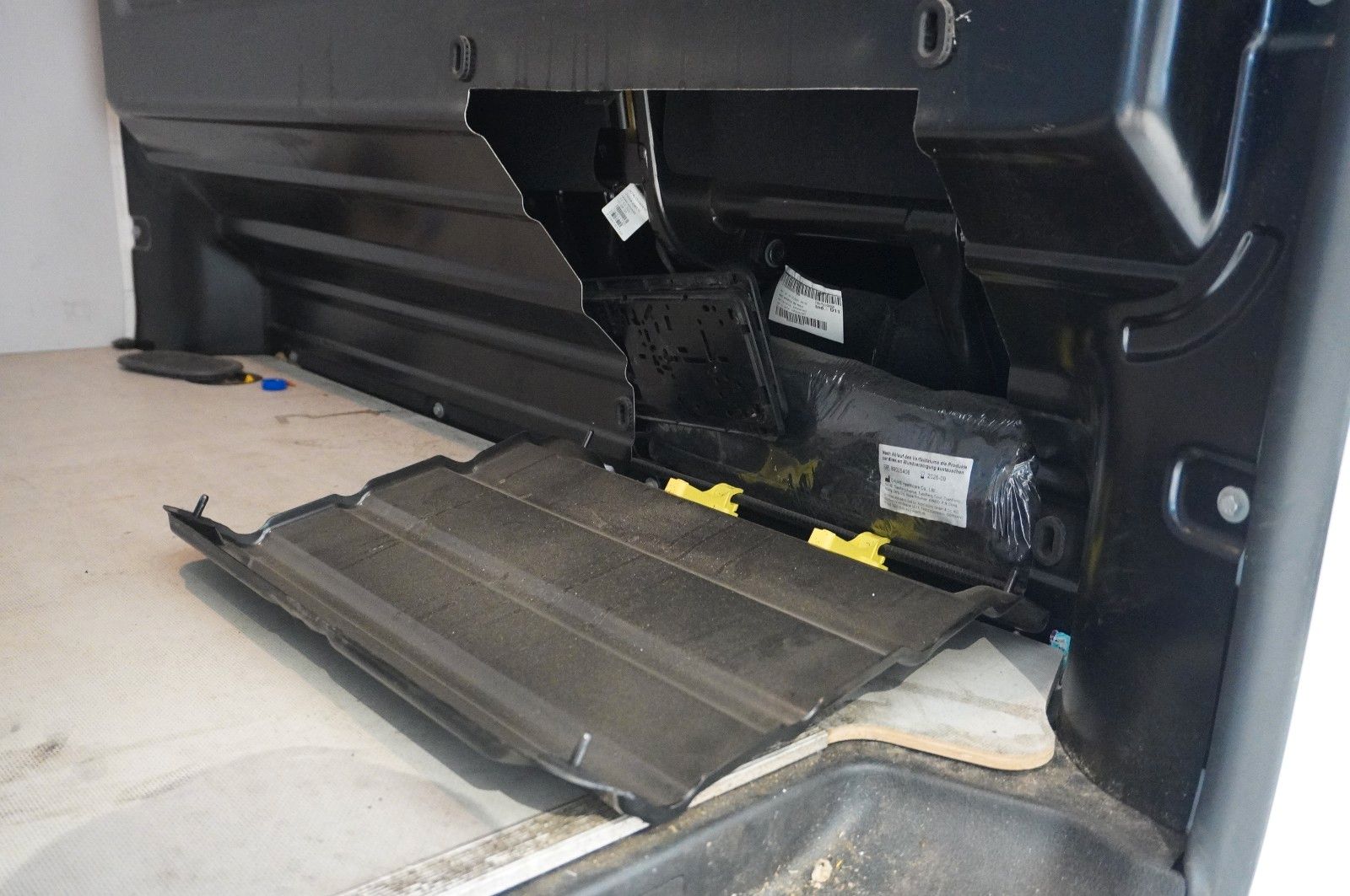 Fahrzeugabbildung Opel Vivaro Cargo 1.5D M EDITION KLIMA/DAB+/PDC/TEMP.