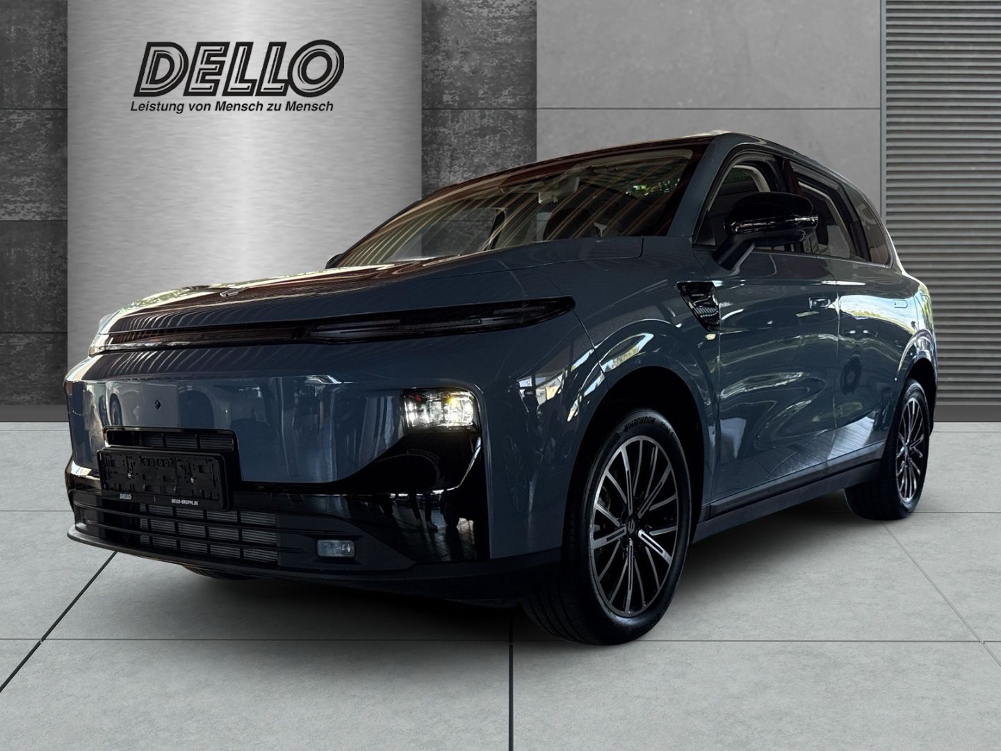 Leapmotor B10 Design HybridEV Range Extended Panorama Navi