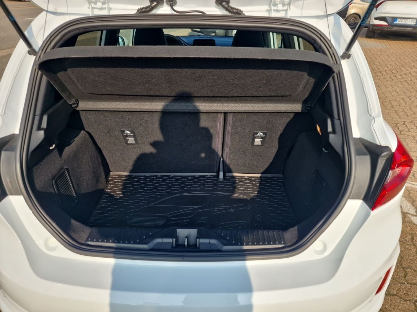 Fahrzeugabbildung Ford Fiesta ST Lederpaket,PanoDach, Panorama Navi Sou
