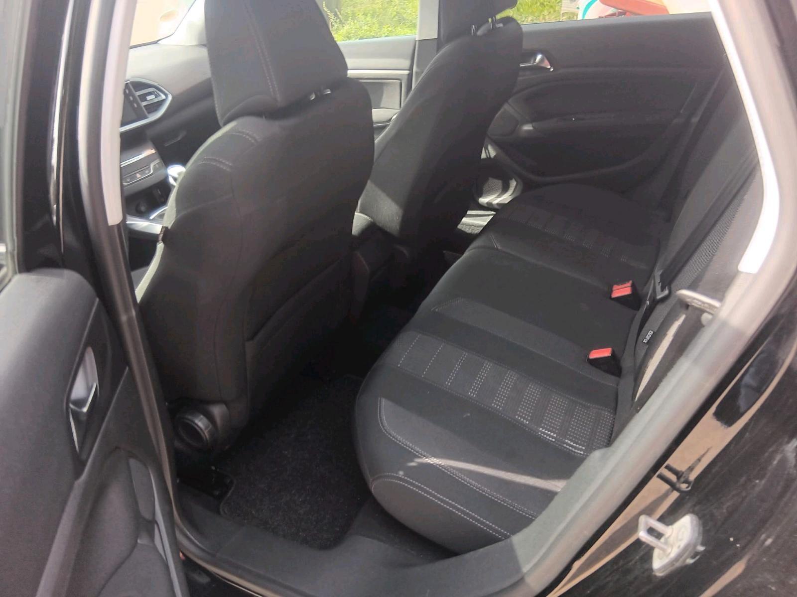 Peugeot 308 2015 — photo 5